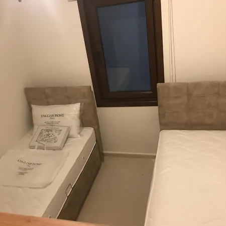 Denize 300m Deniz Manzarali Havuzlu 2+1 Daire Apartment