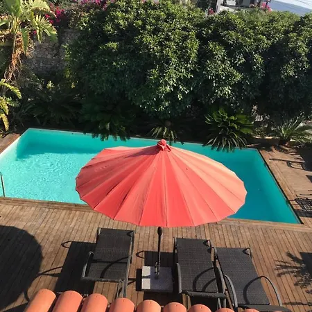 Denize 300m Deniz Manzarali Havuzlu 2+1 Daire بودروم