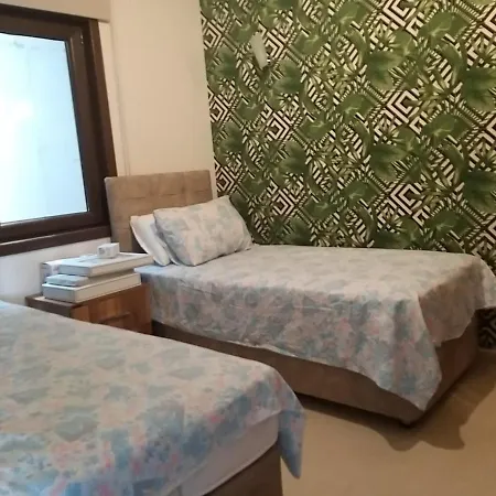 Denize 300m Deniz Manzarali Havuzlu 2+1 Daire Apartment